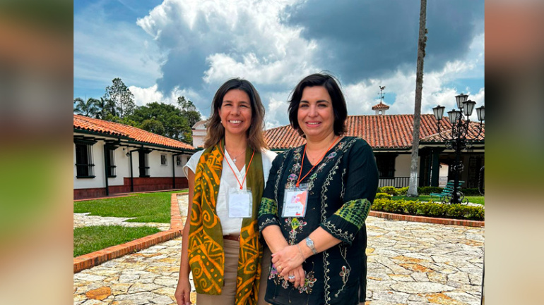 <strong>Directoras de colegios Almendral y Trigales viajan a un encuentro en Colombia</strong>